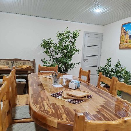 Sun House Hotel Yeghegnadzor Luaran gambar