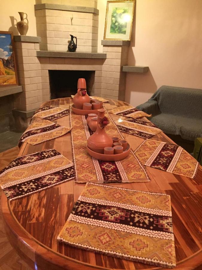 Sun House Hotel Yeghegnadzor Luaran gambar