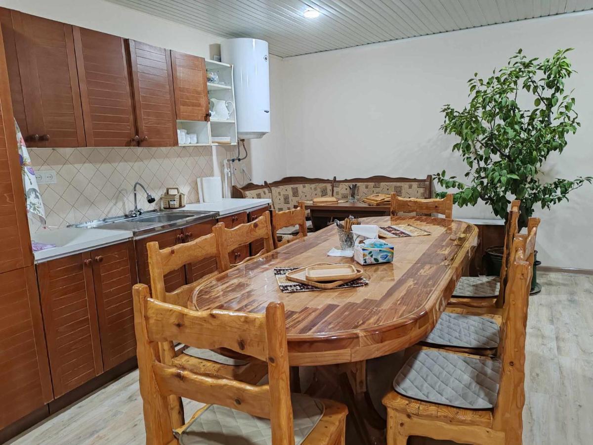 Sun House Hotel Yeghegnadzor Luaran gambar