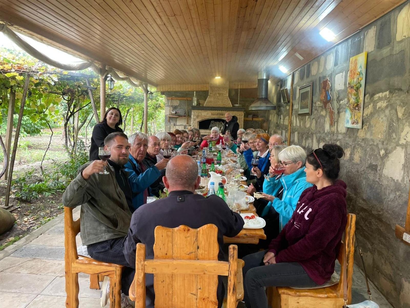 Sun House Hotel Yeghegnadzor Luaran gambar